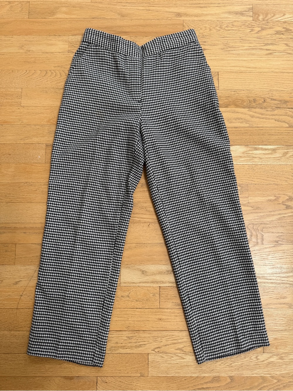 Zara Black and White Houndstooth Ankle Crop Pants